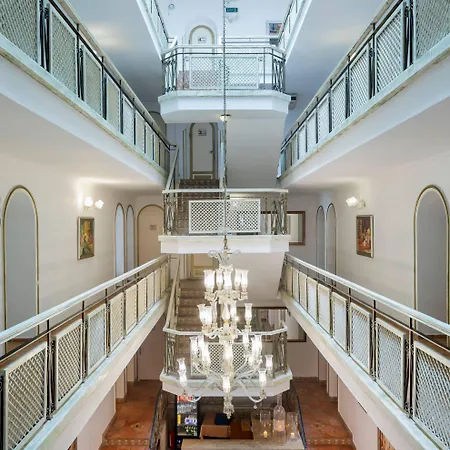 Adalya Port Hotel 4*