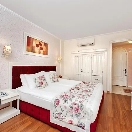 Adalya Port Hotel 4*