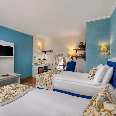 Hotel Adalya Port 4*