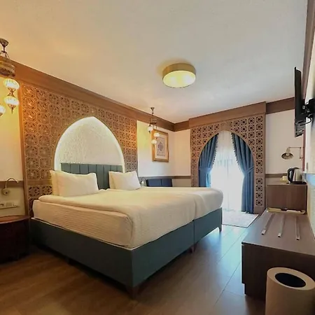 Adalya Port Hotel 4*