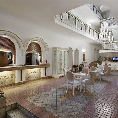 Hotel Adalya Port 4*