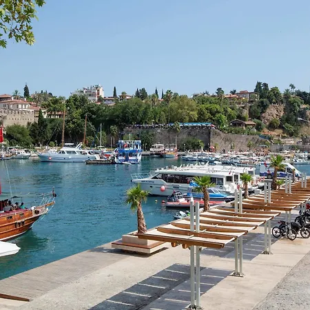 Hotel Adalya Port 4*