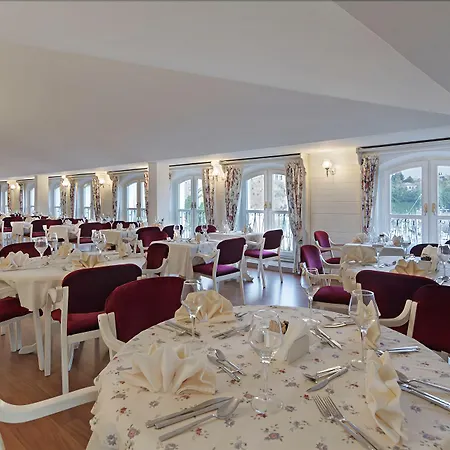 Отель Adalya Port 4*